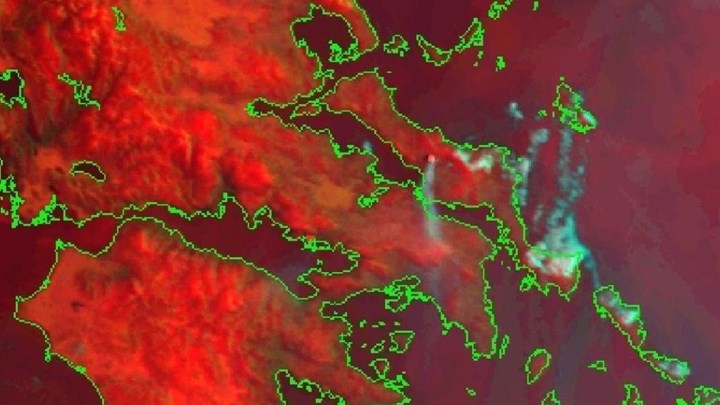 Πυρκαγιά στην Εύβοια: Αποκαλυπτικές οι εικόνες από τους καπνούς που κατέγραψε δορυφόρος – ΦΩΤΟ