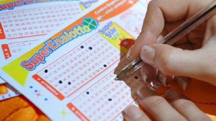 Mε δελτίο 2 ευρώ κέρδισε 209 εκατ. ευρώ στην ιταλική λοταρία – ΒΙΝΤΕΟ