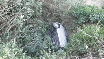 Σοβαρό τροχαίο στην Κρήτη: Έπεσε με το αυτοκίνητο σε γκρεμό 20 μέτρων