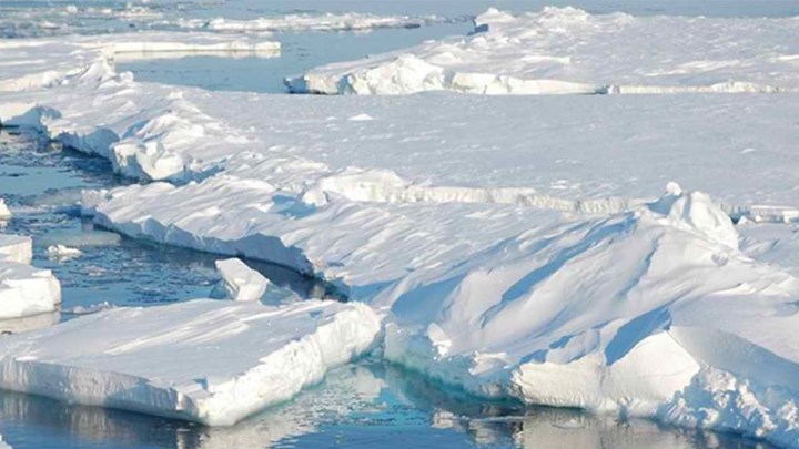 Έρευνα – σοκ: Βρέθηκαν μικροπλαστικά ακόμη και στην Αρκτική