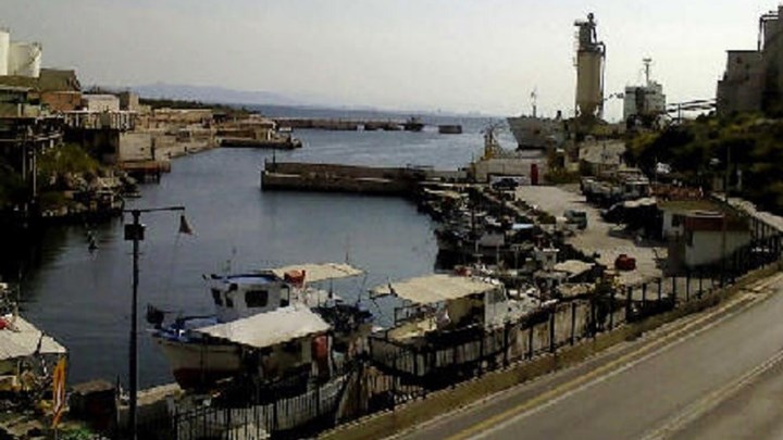 Θρίλερ με πτώμα στο Κερατσίνι