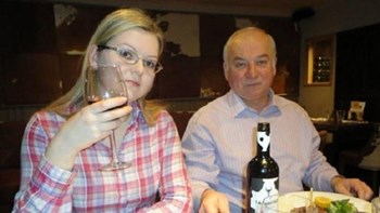 Δηλητηρίαση Σκριπάλ: Και δεύτερος αστυνομικός μολύνθηκε με τον νευροτοξικό παράγοντα Novichok