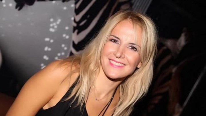 Θυμάστε την Ξανθίππη από το “50- 50”; – Δείτε την με μαγιό και θα πάθετε πλάκα – ΦΩΤΟ