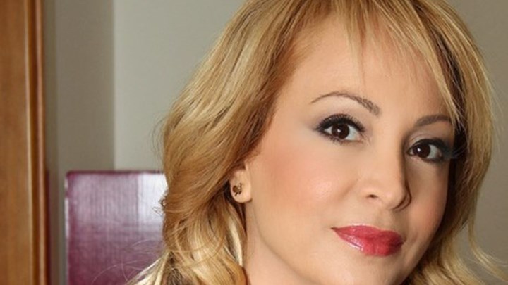 Δύσκολες ώρες για την Τέτα Καμπουρέλη