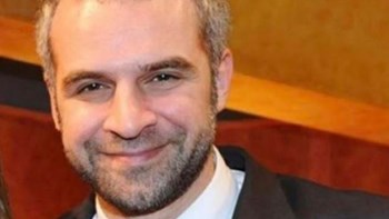 “Ζωή μετά χαμηλών πτήσεων” στο “Ριάλτο” από τον Τριπόδη