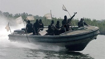 Πειρατές απήγαγαν οκτώ μέλη πληρώματος γερμανικού πλοίου στα ανοιχτά του Καμερούν