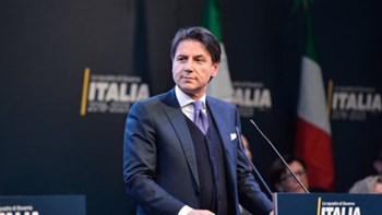 Τίτλοι τέλους αναμένονται αύριο για την ιταλική κυβέρνηση Λέγκας – Πέντε Αστέρων