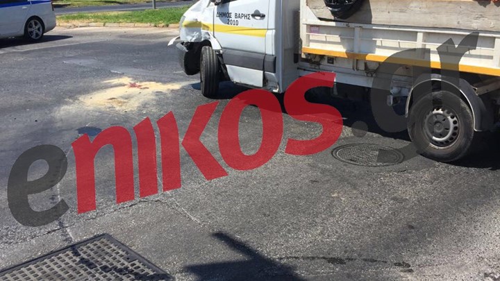 Τραγωδία στη Βούλα – Νεκρός ο οδηγός της μηχανής που συγκρούστηκε με φορτηγό του Δήμου Βάρης Βούλας Βουλιαγμένης – ΦΩΤΟ