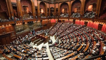 Διαβουλεύσεις στην Ιταλία για σχηματισμό νέας κυβέρνησης