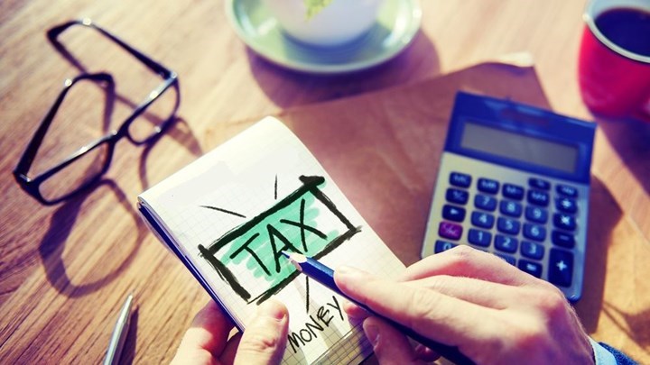 “Κλείδωσαν” οι μειώσεις στους φόρους επιχειρήσεων