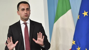 Έτοιμος να διαπραγματευθεί για μία ισχυρή πλειοψηφία στην ιταλική Βουλή δήλωσε ο Ντι Μάιο