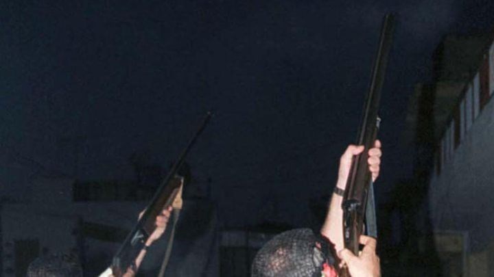 Τρεις συλλήψεις για τις μπαλωθιές σε γαμήλιο γλέντι στο Αρκαλοχώρι