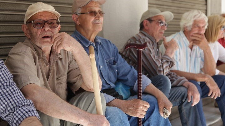 Συντάξεις: Αυτά είναι τα δύο σενάρια για «μπόνους» – Ποιοι ασφαλισμένοι ευνοούνται