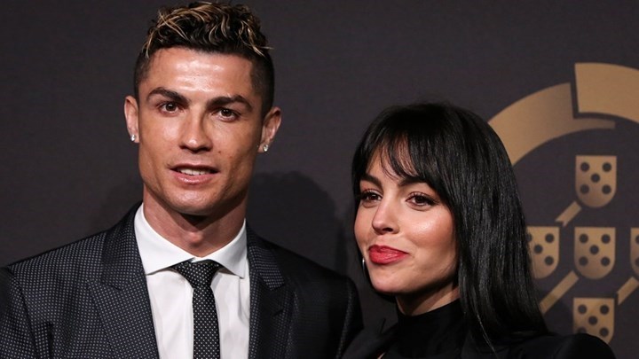 Τι αποκάλυψε η Τζορτζίνα Ροντρίγκεζ για τη σχέση της με τον Ρονάλντο – Γιατί κοιμάται πάντα με τα εσώρουχά της – ΦΩΤΟ