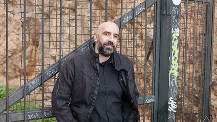 Ο Λάσκαρης ανεβάζει τους «Ηλίθιους» του Lars von Trier στο θέατρο Vault