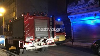 Στο νοσοκομείο η γυναίκα που έπεσε σε φωταγωγό