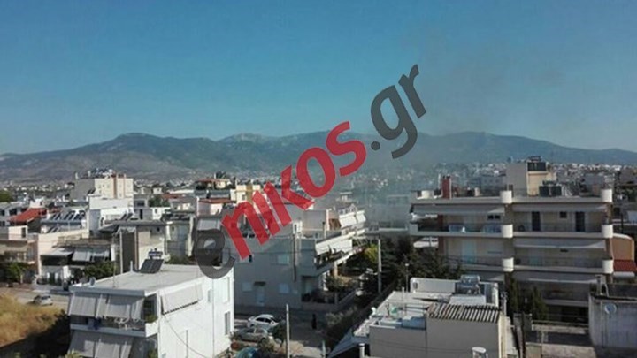 Νεκρός από πυρκαγιά σε μονοκατοικία στο Μενίδι