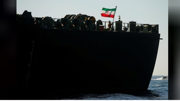 Δυτικά της Κρήτης το ιρανικό τάνκερ – Δεν πάει στην Τουρκία