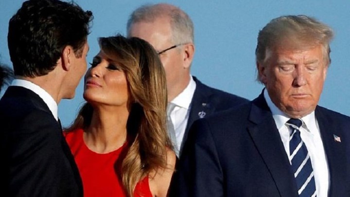 Viral το φιλί της Μελάνια στον Πρωθυπουργό του Καναδά – Σκυθρωπός ο Τραμπ – ΦΩΤΟ