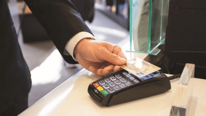 Τι αλλάζει από 14 Σεπτεμβρίου στις ανέπαφες συναλλαγές με κάρτα