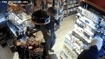 Βίντεο-ντοκουμέντο από ένοπλη ληστεία σε περίπτερο