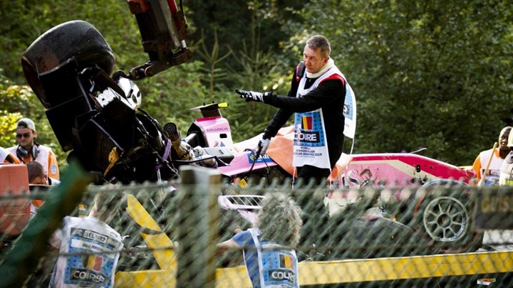 Τρομακτικό δυστύχημα στη Φόρμουλα 2: Νεκρός 22χρονος οδηγός – ΒΙΝΤΕΟ