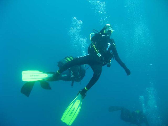 Θάνατος 47χρονου από κατάδυση στη Ρόδο – Συνελήφθη 51χρονος δύτης