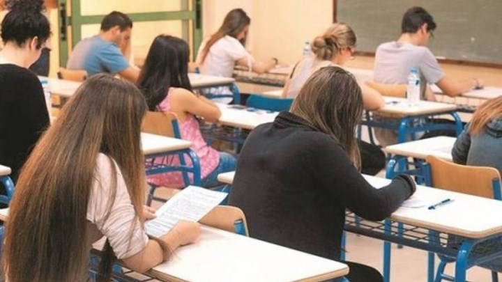 Καταγγελία των αναπληρωτών καθηγητών Πειραιά