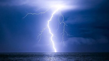 Meteo: 16.000 κεραυνοί, βροχή έως 108 χιλιοστά το τελευταίο 48ωρο
