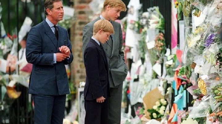 Τι είχε ζητήσει ο Χάρι από τον Κάρολο όταν έμαθε ότι η μητέρα του σκοτώθηκε -ΒΙΝΤΕΟ