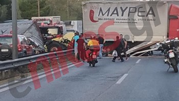 Νέες εικόνες από το σοβαρό τροχαίο στην Αθηνών – Κορίνθου – ΦΩΤΟ αναγνώστη