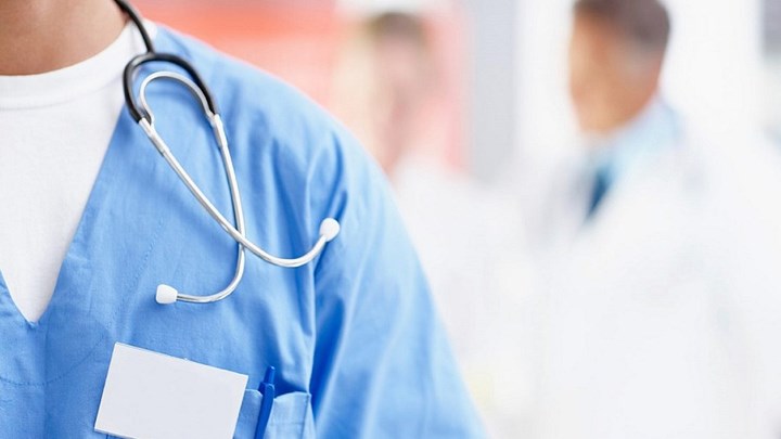 Στρατιωτικός γιατρός στην Ιθάκη έκανε την εφημερία του στο… αυτόφωρο – ΒΙΝΤΕΟ