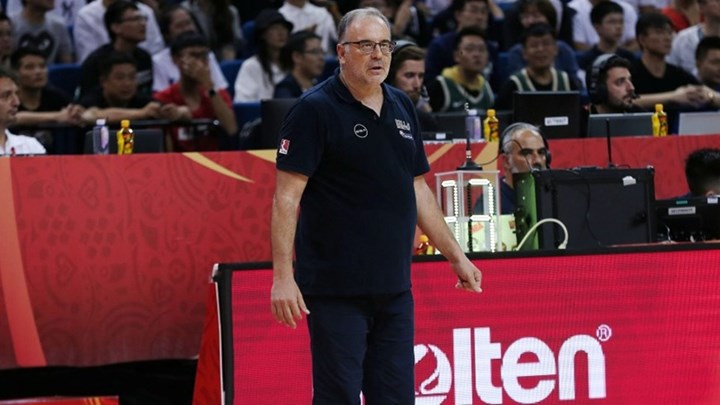 Σκουρτόπουλος: Η ομάδα είναι ενωμένη – Οι παίκτες μου ξέρουν τι διακυβεύεται στο ματς με τη Νέα Ζηλανδία