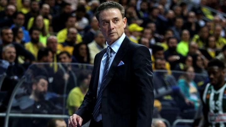 Ο Πιτίνο “έκραξε” τον Πέτροβιτς για τις δηλώσεις του κατά του Γιάννη