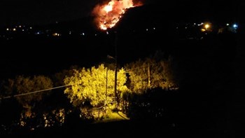 Συγκλονιστικές οι πρώτες εικόνες από την πυρκαγιά στη Νέα Μάκρη – ΦΩΤΟ