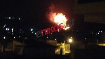 Νέες εικόνες από το πύρινο μέτωπο στη Νέα Μάκρη – ΦΩΤΟ αναγνωστών – ΤΩΡΑ