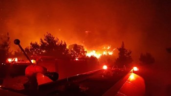 Ο διοικητής Περιφερειακής Πυροσβεστικής Διοίκησης Αττικής για τη φωτιά στη Νέα Μάκρη: Πρόκειται για εμπρησμό – ΒΙΝΤΕΟ
