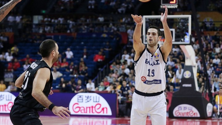 Ρεκόρ για τον Παπαπέτρου με τη φανέλα της Εθνικής