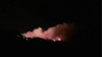 Ενισχύθηκαν οι δυνάμεις στην επιχείρηση κατάσβεσης της φωτιάς στο Βατήσι Ευβοίας – ΤΩΡΑ