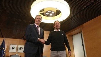 Ισπανία: Αδιέξοδο στην πρώτη συνάντηση Σοσιαλιστών-Podemos