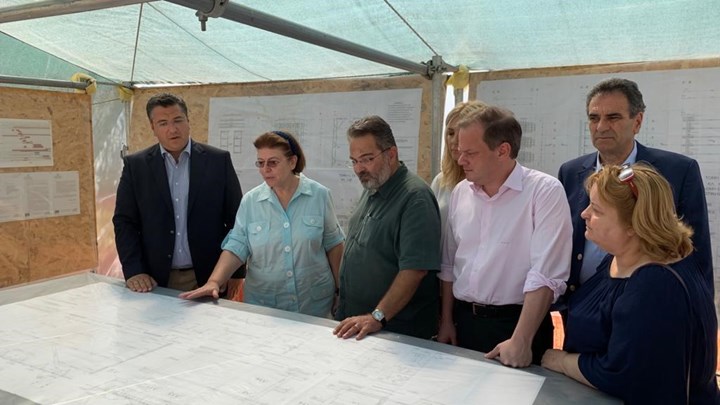 Την επίσπευση των εργασιών στον Τύμβο Καστά ζήτησε η Μενδώνη – ΦΩΤΟ