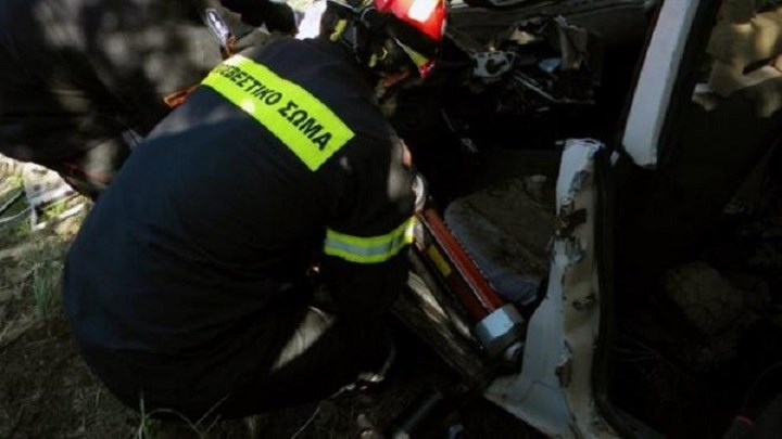 Σοβαρό τροχαίο στην Πατρών-Πύργου: Αναφορές για εγκλωβισμένο άτομο