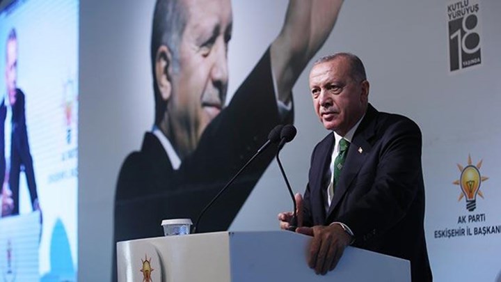 Απειλεί ξανά ο Ερντογάν για το προσφυγικό: Ή θα μοιραστούμε το βάρος με την ΕΕ ή θα ανοίξουμε τις πύλες μας