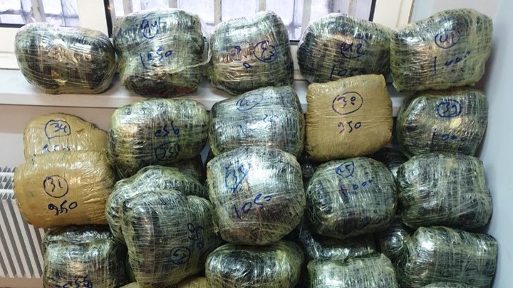 “Κλειδί” ο αστυνομικός σκύλος για τη σύλληψη 43χρονου με μεγάλη ποσότητα κάνναβης στα Ιωάννινα – ΦΩΤΟ