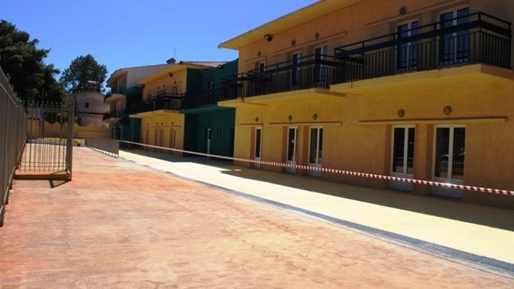 Καταγγελία γονέων για μεταφορά μαθητών σε ακατάλληλο σχολείο στον Άγιο Στέφανο – Τι δηλώνουν οι αρμόδιοι στον Realfm 97,8