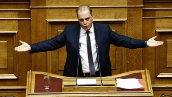 Παραιτήσεις για την κλοπή στρατιωτικού υλικού στη Λέρο ζητεί ο Βελόπουλος