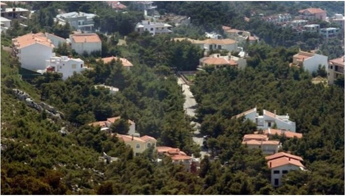 Αυθαίρετα: Μεγαλύτερη έκπτωση στα πρόστιμα με το αναπτυξιακό νομοσχέδιο