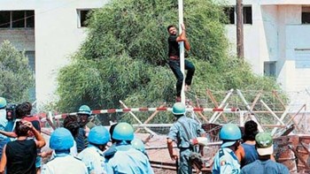 Ο πατέρας του Σολωμού για τον 16χρονο στα Κατεχόμενα που κατέβασε την τουρκική σημαία