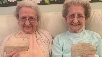 95χρονες δίδυμες αποκαλύπτουν το μυστικό της μακροζωίας τους – ΒΙΝΤΕΟ