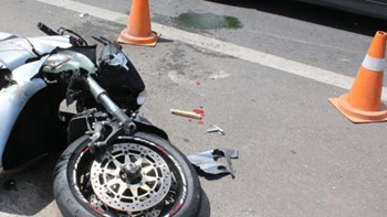 Με αίμα “βάφτηκε” ξανά η άσφαλτος στην Κρήτη: Νεκρός μοτοσικλετιστής σε τροχαίο